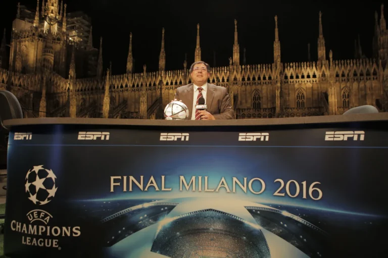 Produzione e riprese per ESPN — MA159832.jpg
