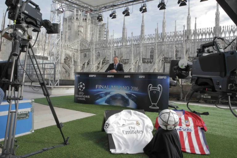 Produzione e riprese per ESPN — MA159254.jpg