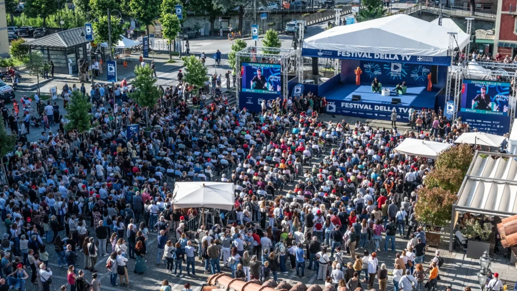 03 Eventi: Copia di FTV25 PUBBLICO 5 ph.DanieleSolavaggione